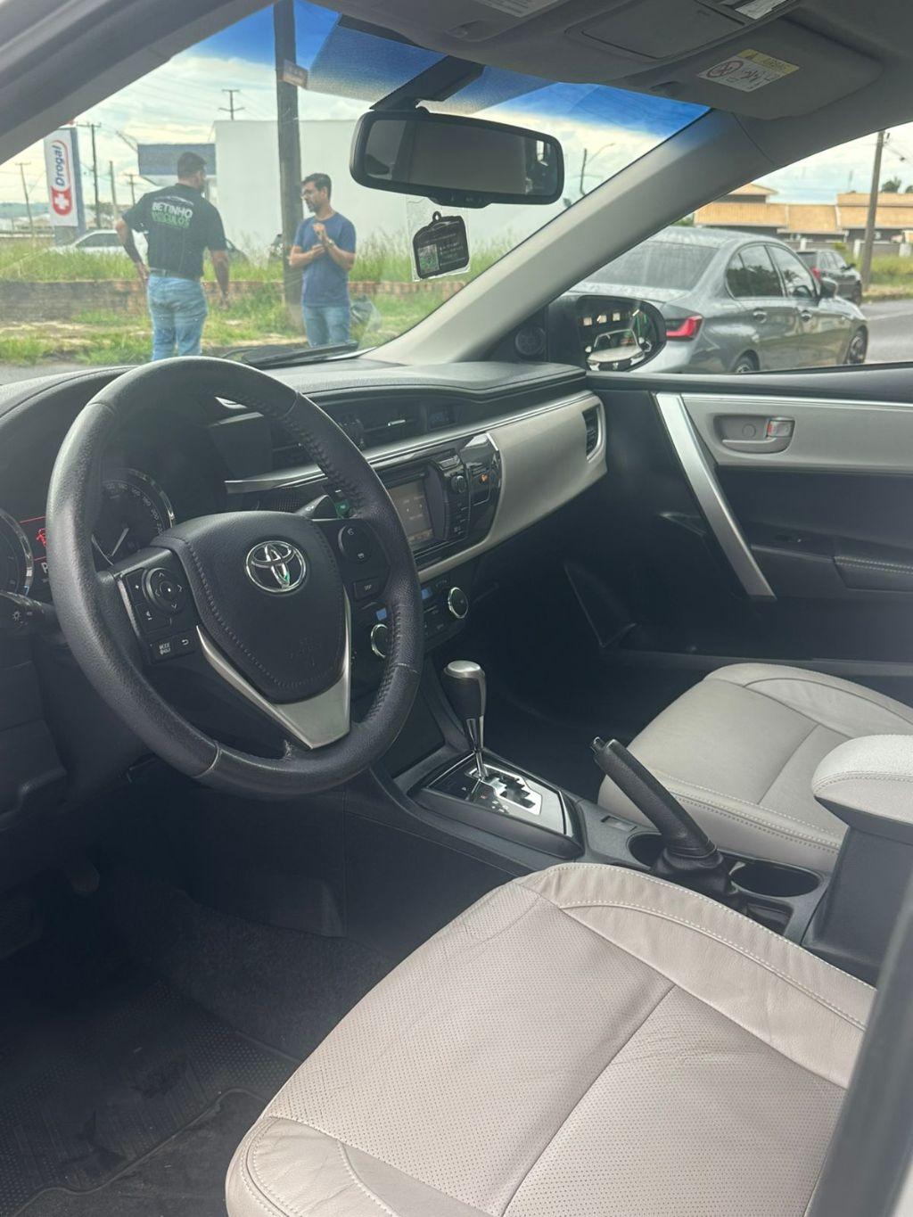 TOYOTA Corolla - Foto