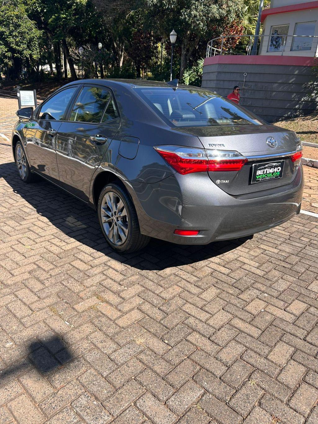 TOYOTA Corolla - Foto