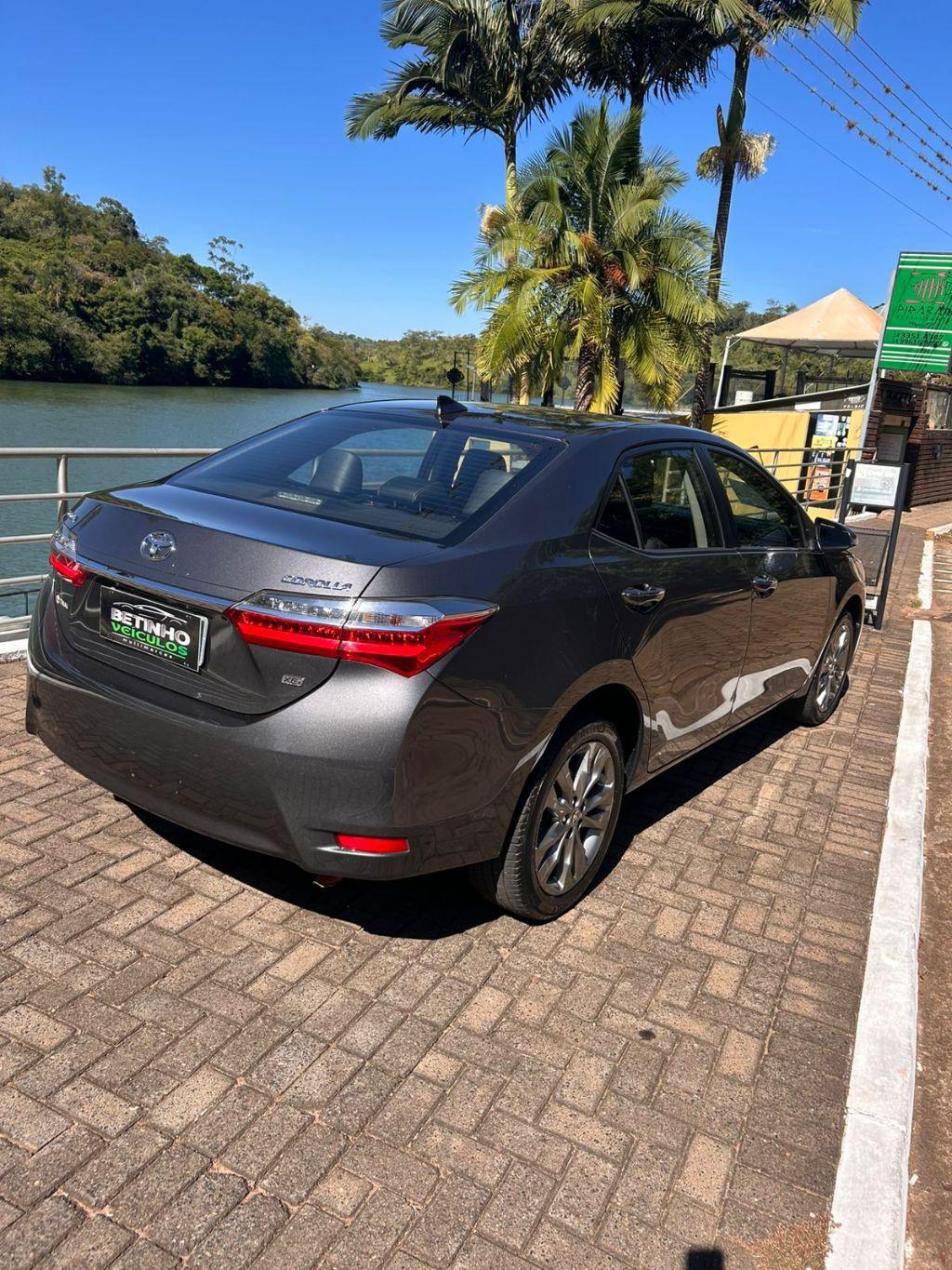 TOYOTA Corolla - Foto