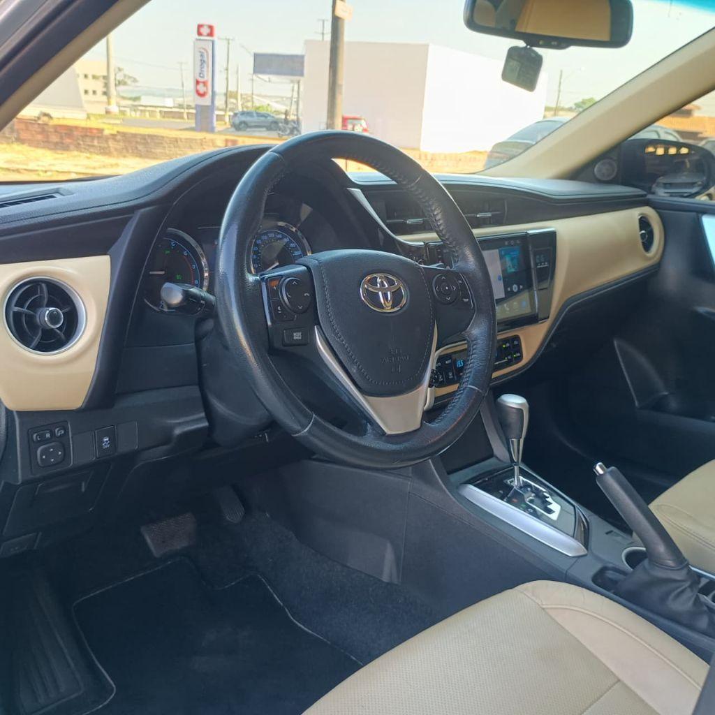 TOYOTA Corolla - Foto