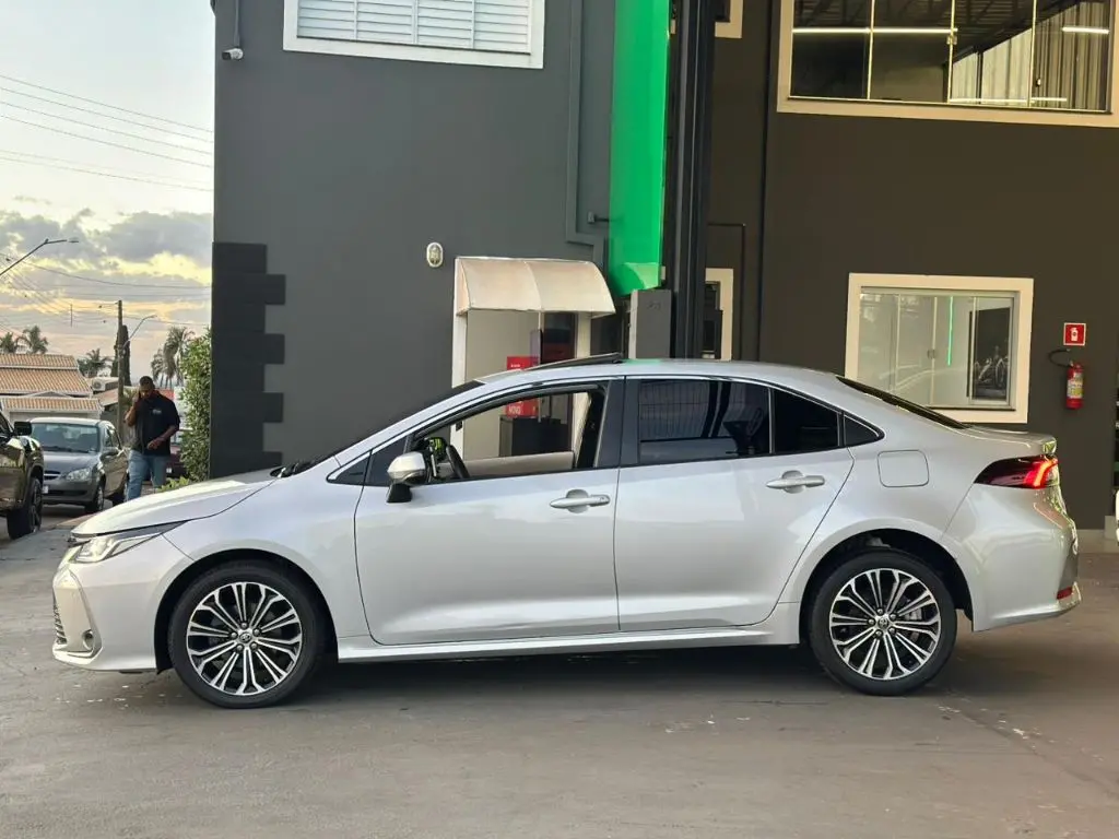 TOYOTA Corolla - Foto