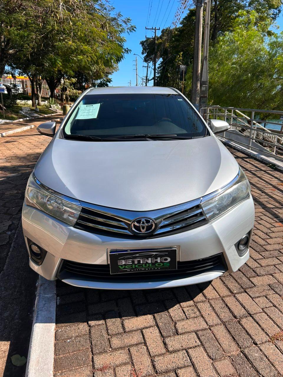 TOYOTA Corolla - Foto