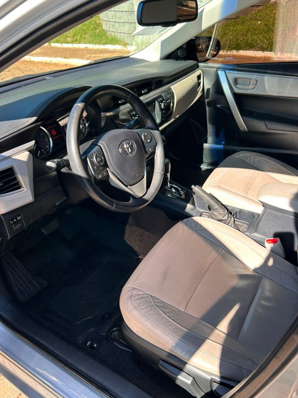 TOYOTA Corolla - Foto
