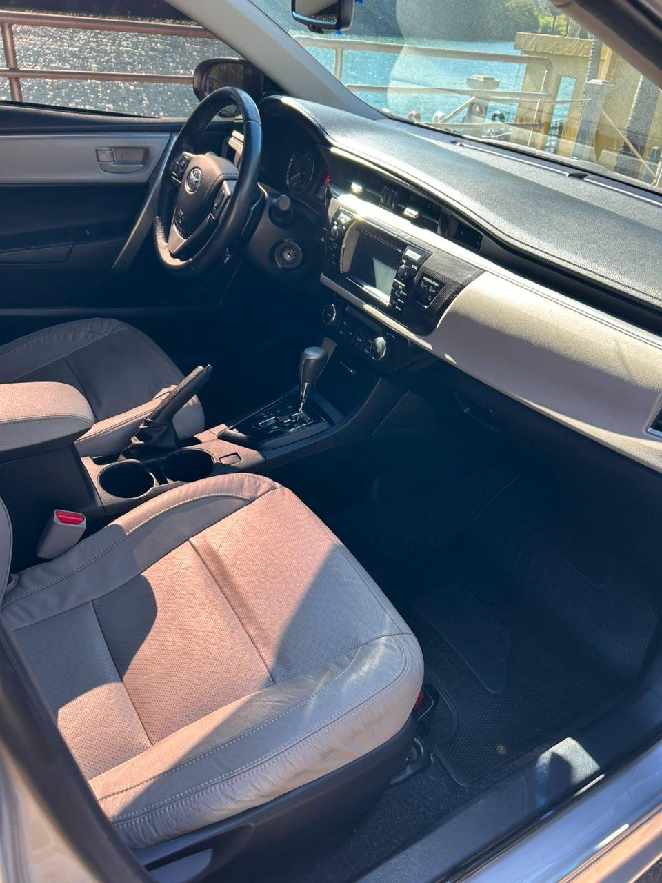 TOYOTA Corolla - Foto
