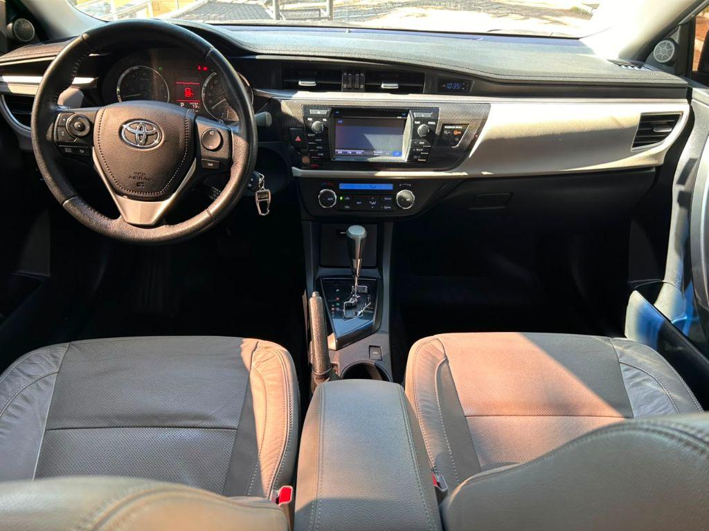 TOYOTA Corolla - Foto