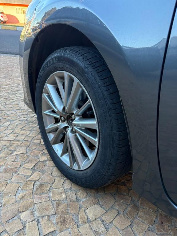 TOYOTA Corolla - Foto