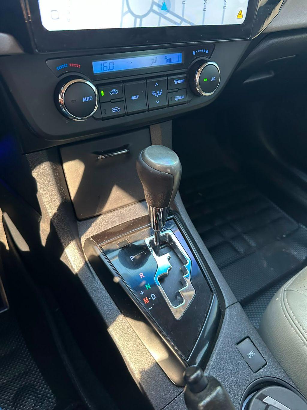 TOYOTA Corolla - Foto
