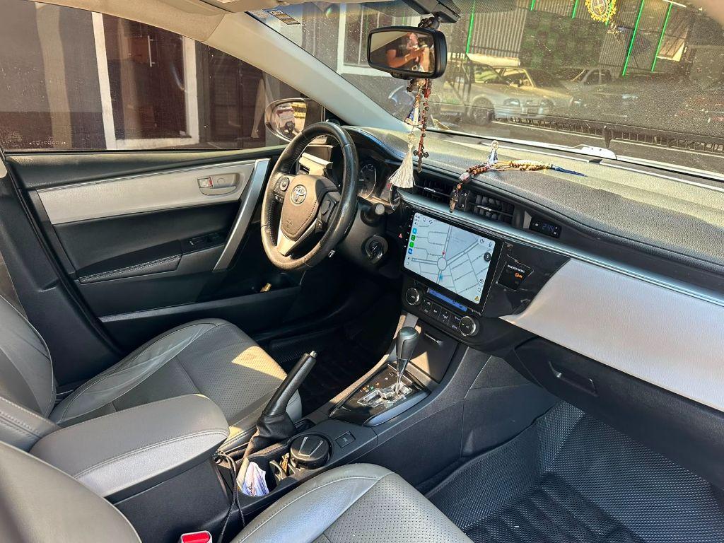 TOYOTA Corolla - Foto