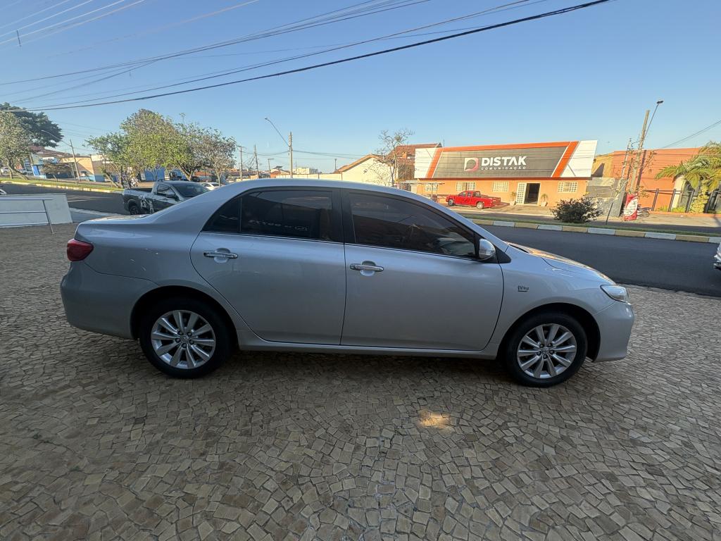 TOYOTA Corolla - Foto