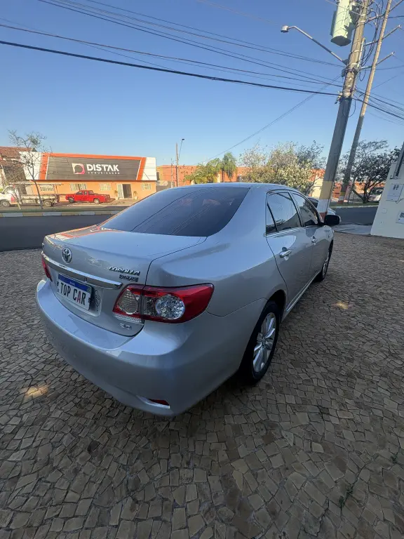TOYOTA Corolla - Foto