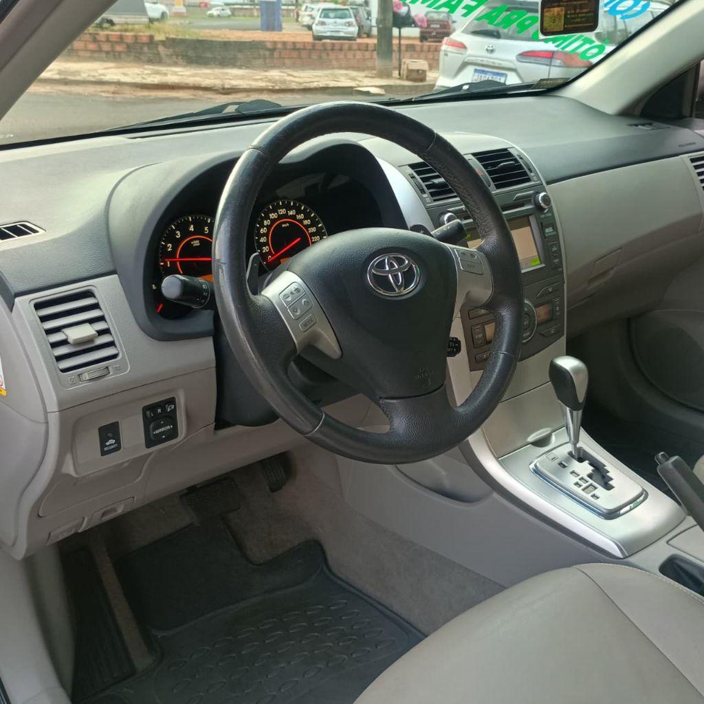 TOYOTA Corolla - Foto