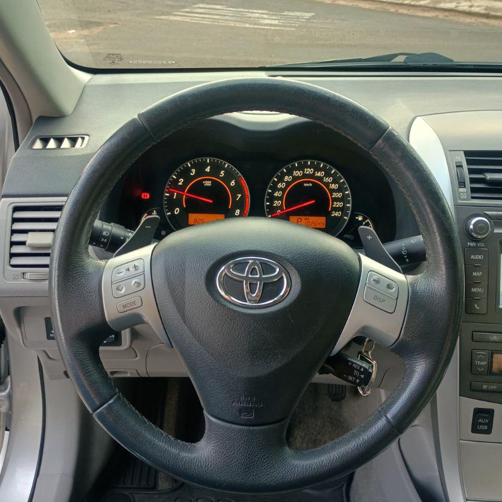 TOYOTA Corolla - Foto