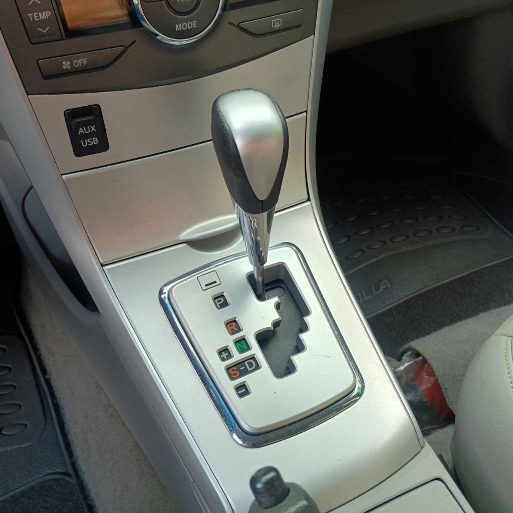 TOYOTA Corolla - Foto