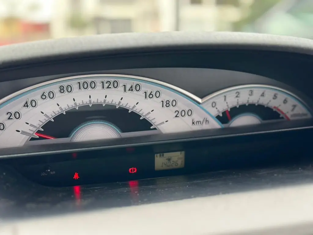 TOYOTA Etios Hatch - Foto