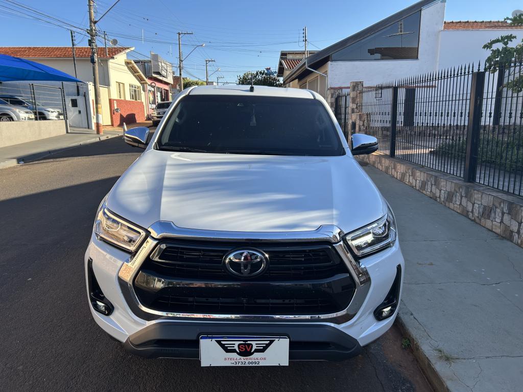 TOYOTA Hilux Caminhonete - Foto