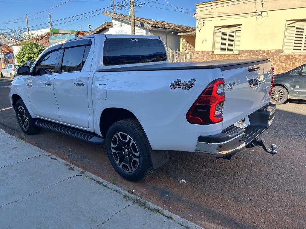 TOYOTA Hilux Caminhonete - Foto