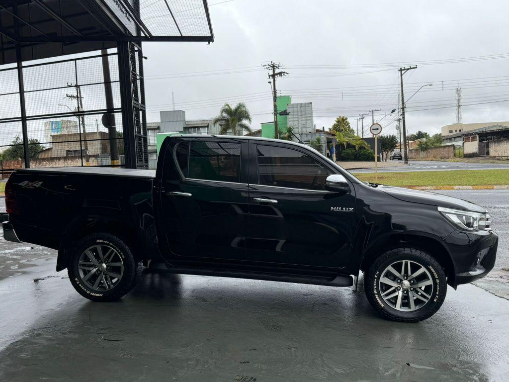 TOYOTA Hilux Caminhonete - Foto