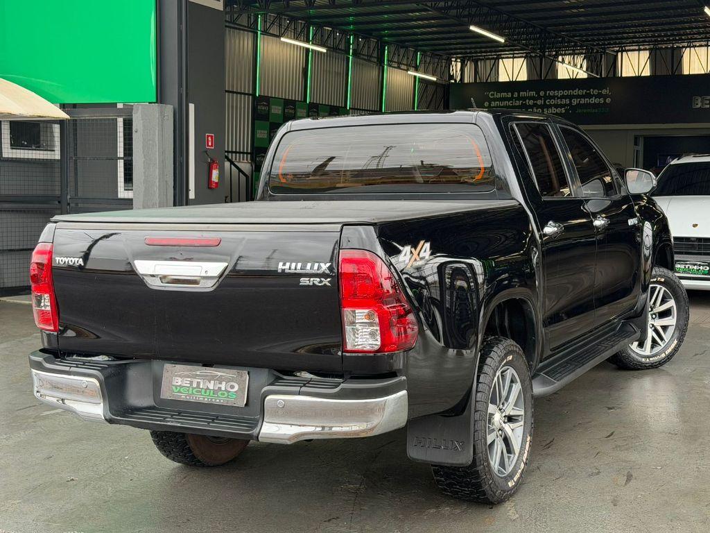 TOYOTA Hilux Caminhonete - Foto
