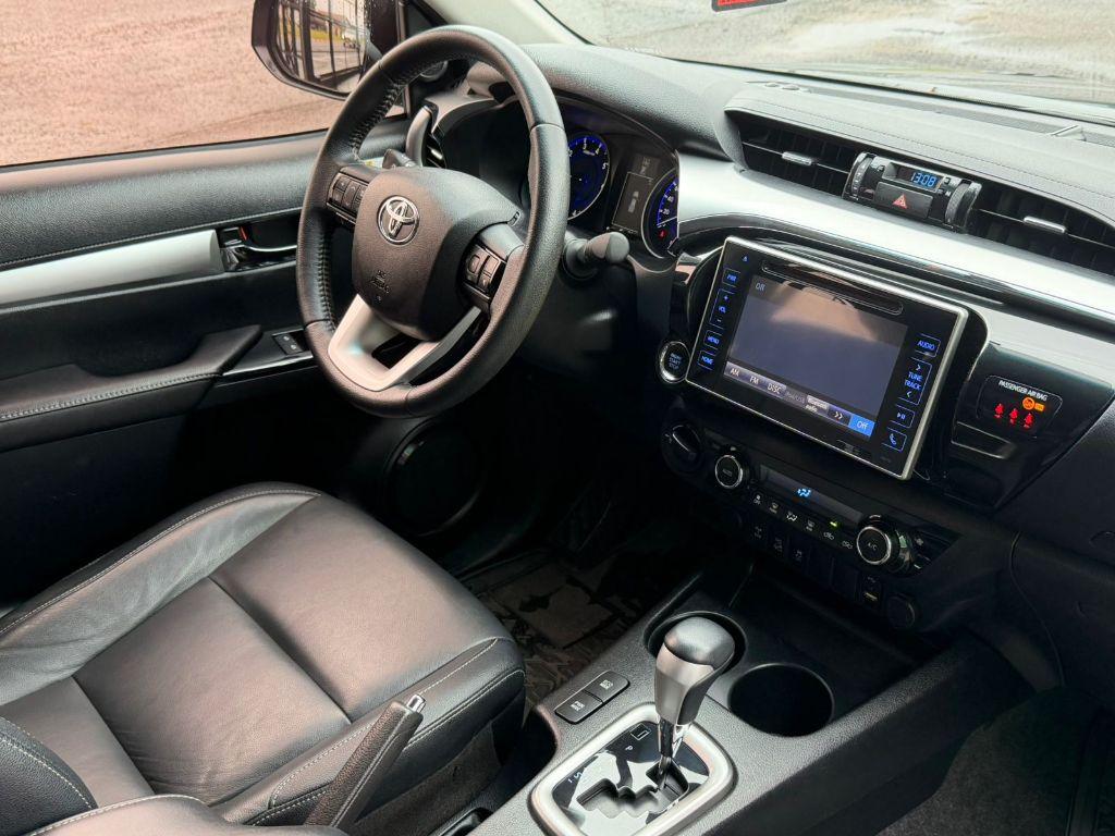 TOYOTA Hilux Caminhonete - Foto