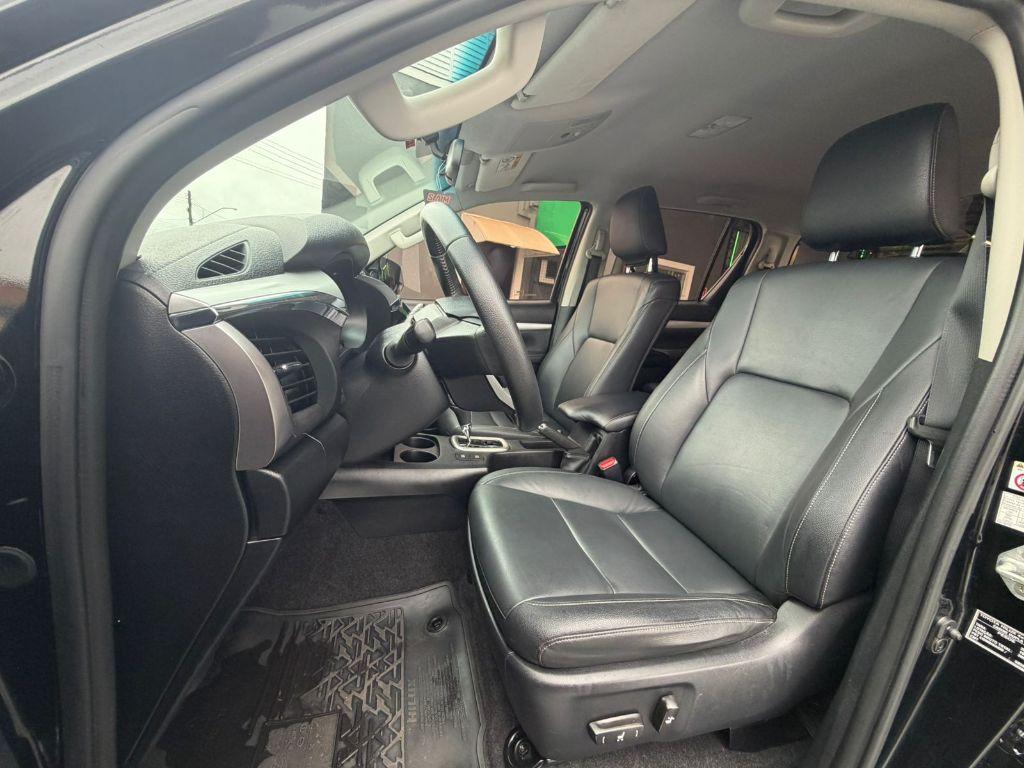 TOYOTA Hilux Caminhonete - Foto