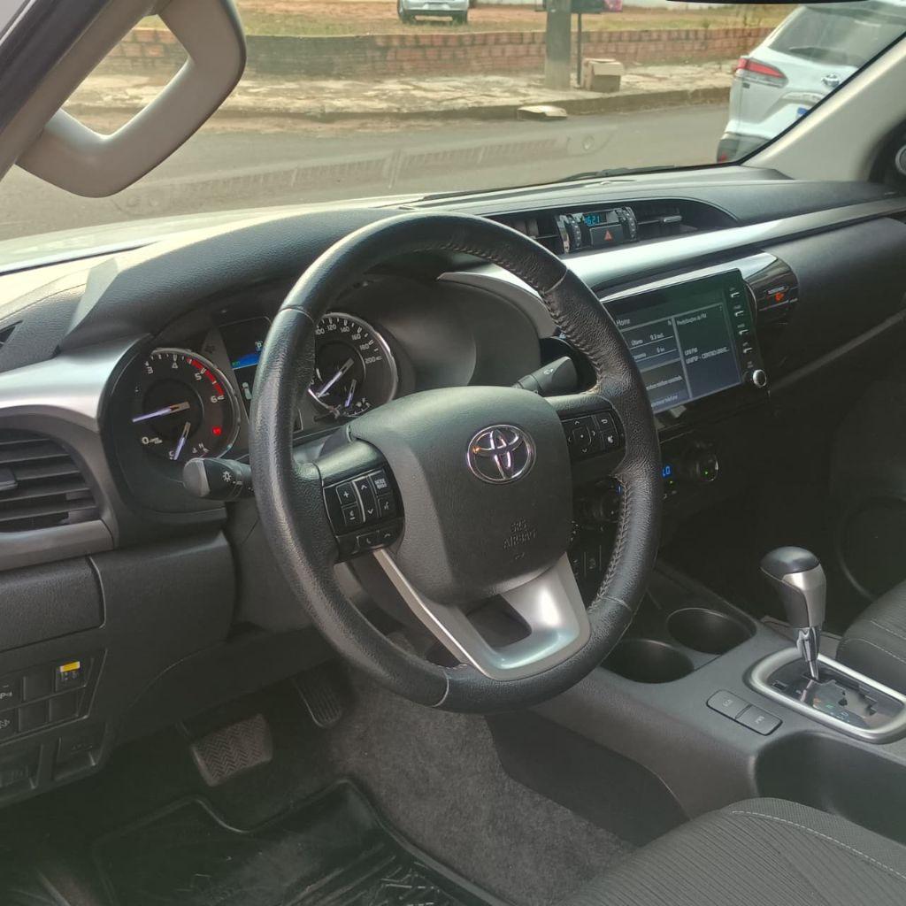 TOYOTA Hilux Caminhonete - Foto