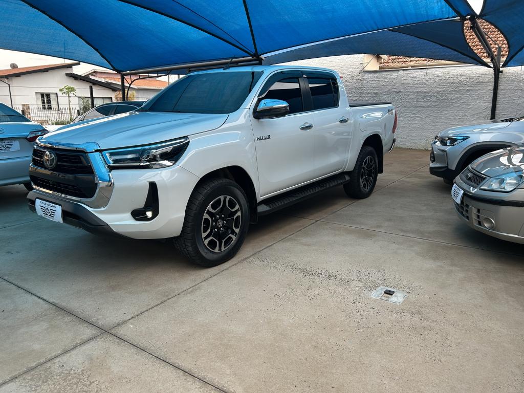 TOYOTA Hilux Caminhonete - Foto