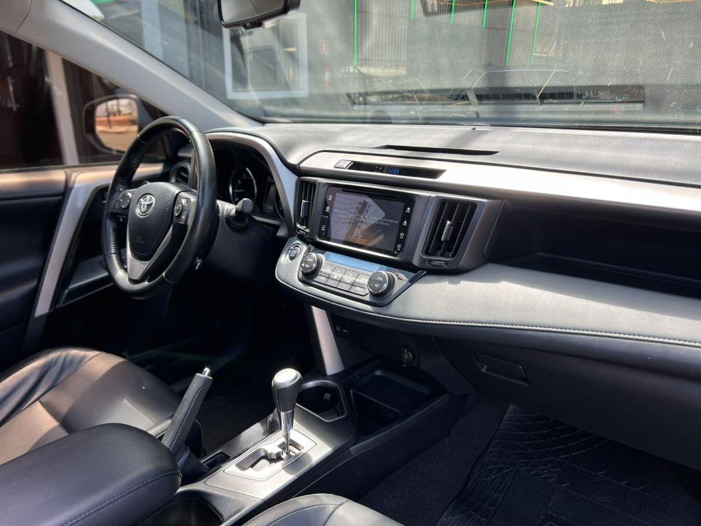 TOYOTA RAV 4 - Foto