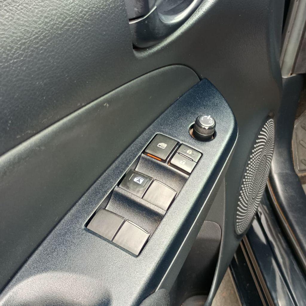 TOYOTA Yaris Hatch - Foto