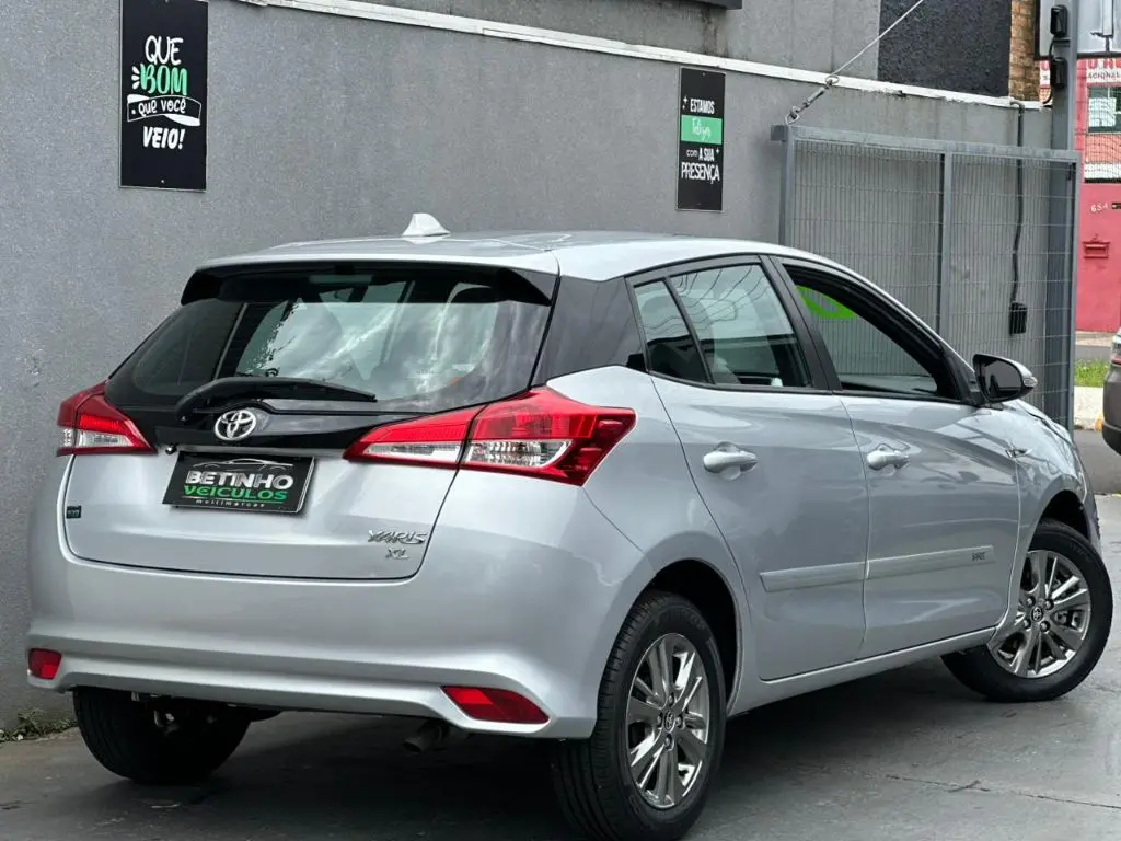 TOYOTA Yaris Hatch - Foto