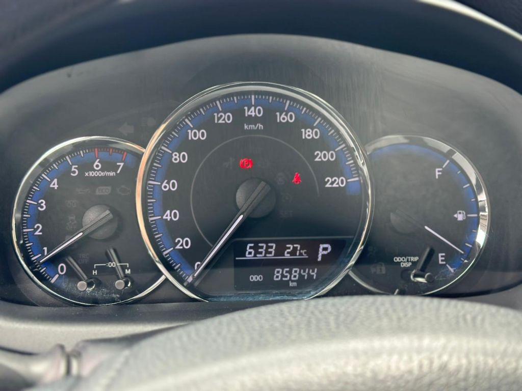 TOYOTA Yaris Hatch - Foto