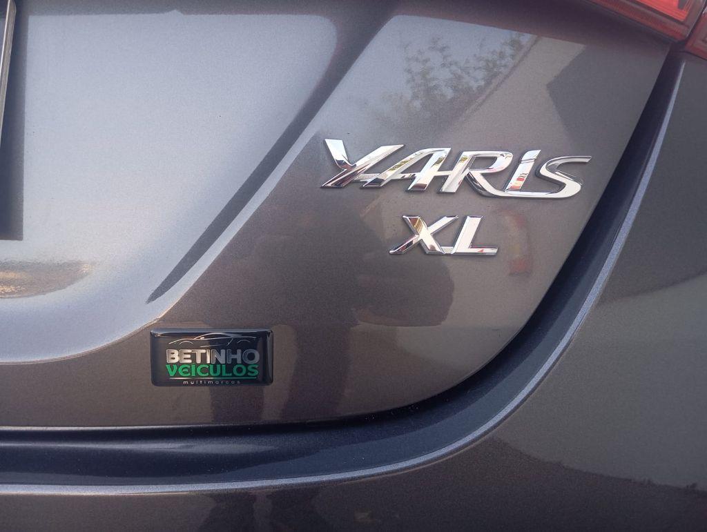 TOYOTA Yaris Sedan - Foto