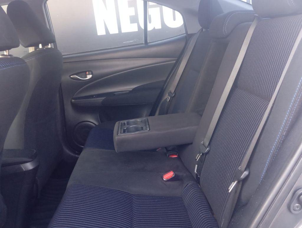 TOYOTA Yaris Sedan - Foto