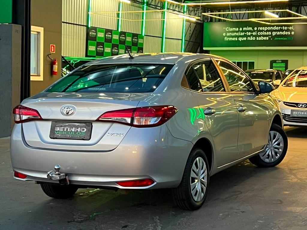 TOYOTA Yaris Sedan - Foto