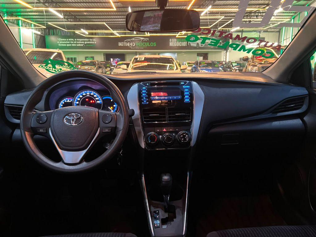 TOYOTA Yaris Sedan - Foto