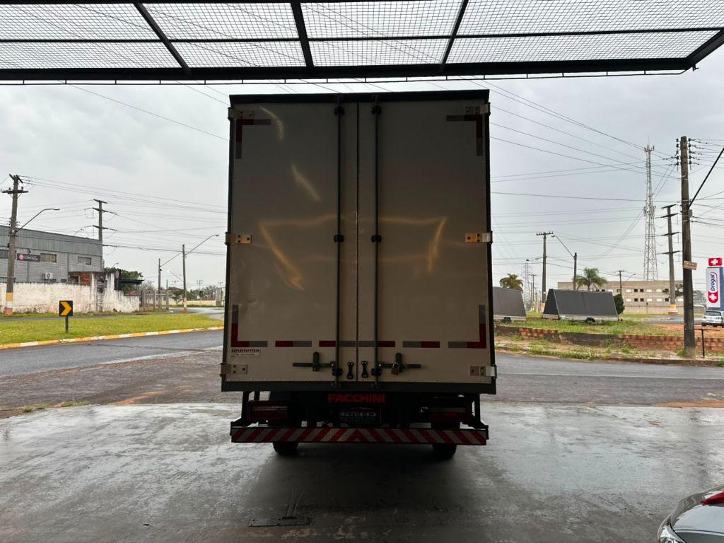 VOLKSWAGEN Delivery - Foto