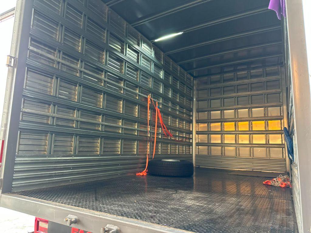 VOLKSWAGEN Delivery - Foto