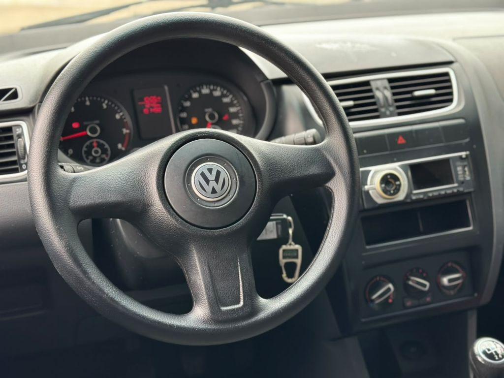 VOLKSWAGEN Fox - Foto