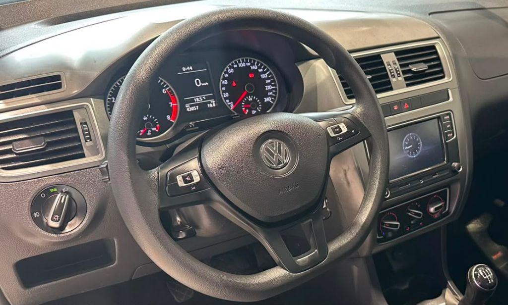 VOLKSWAGEN Fox - Foto