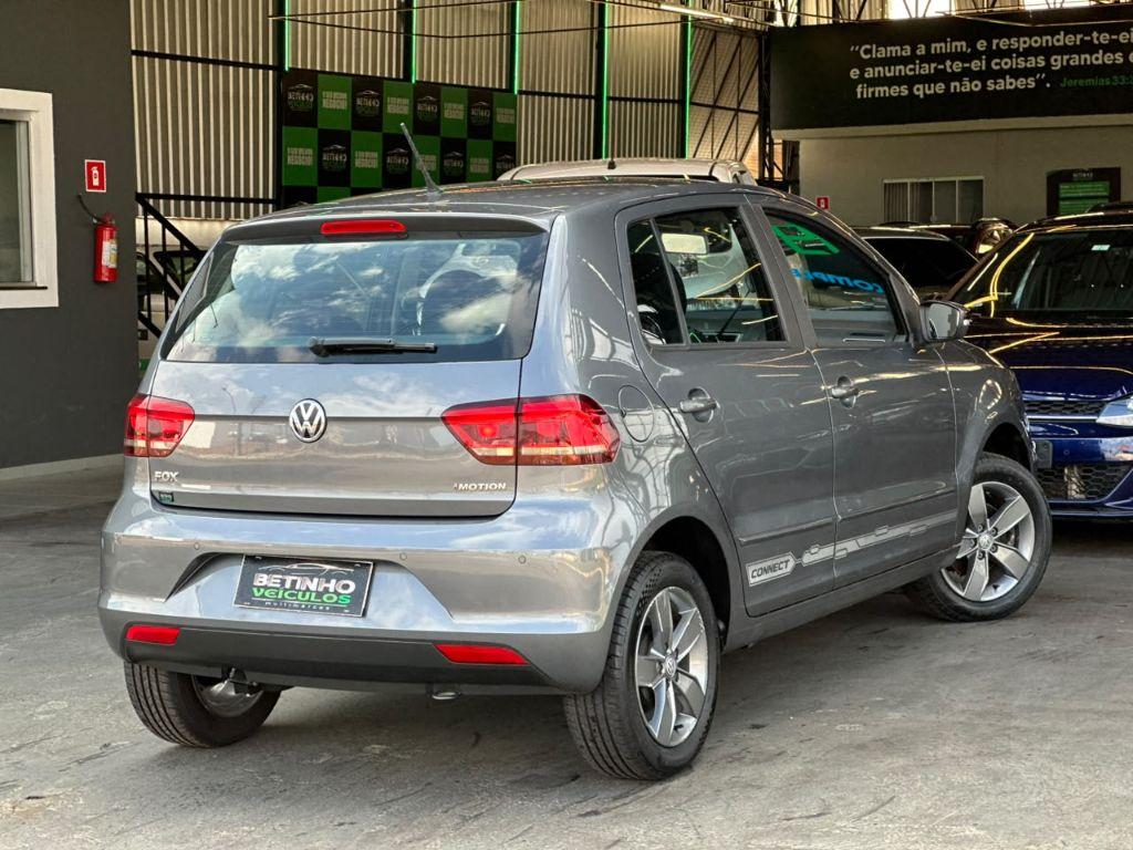 VOLKSWAGEN Fox - Foto