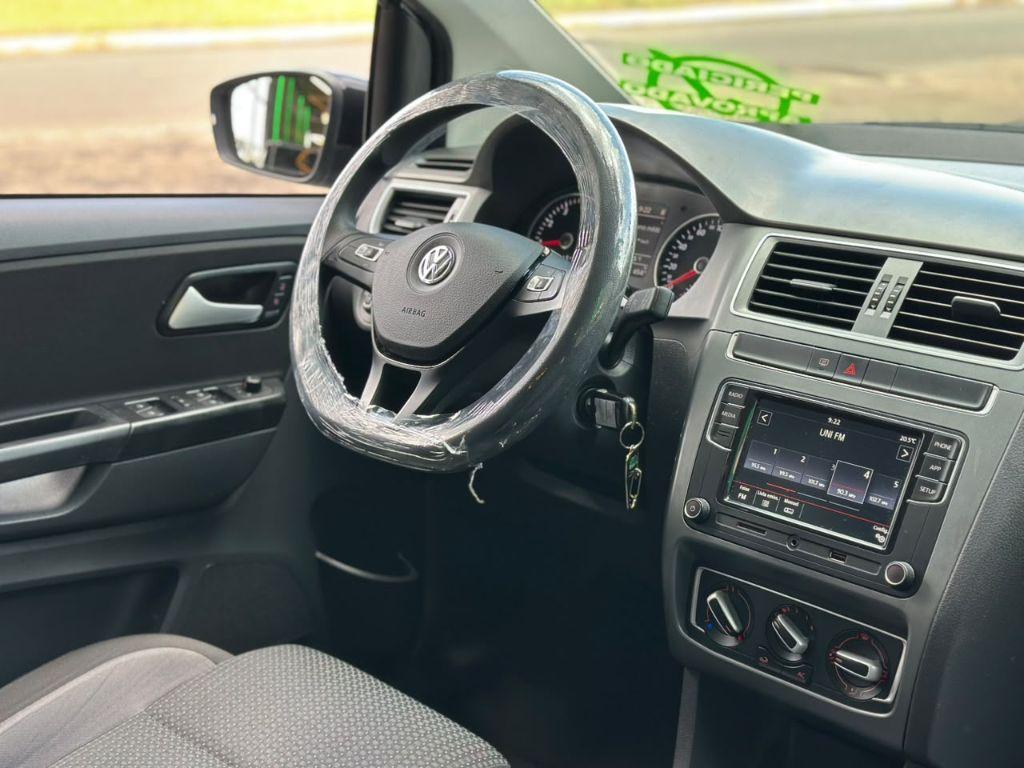 VOLKSWAGEN Fox - Foto