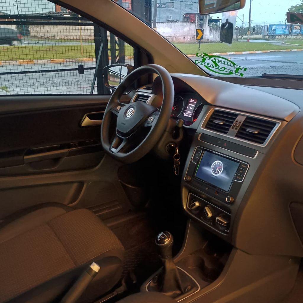 VOLKSWAGEN Fox - Foto