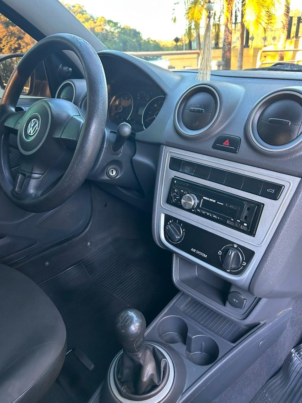 VOLKSWAGEN Gol - Foto