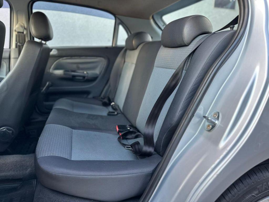 VOLKSWAGEN Gol - Foto