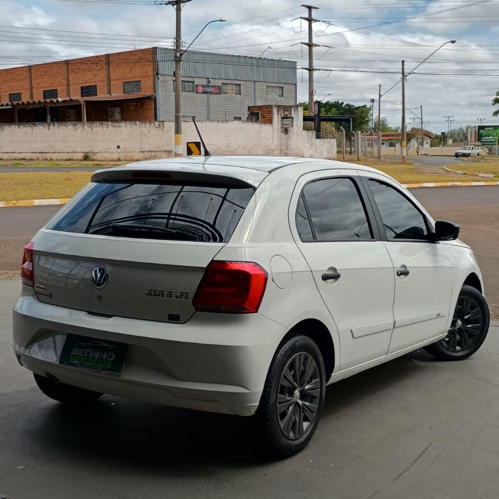 VOLKSWAGEN Gol - Foto