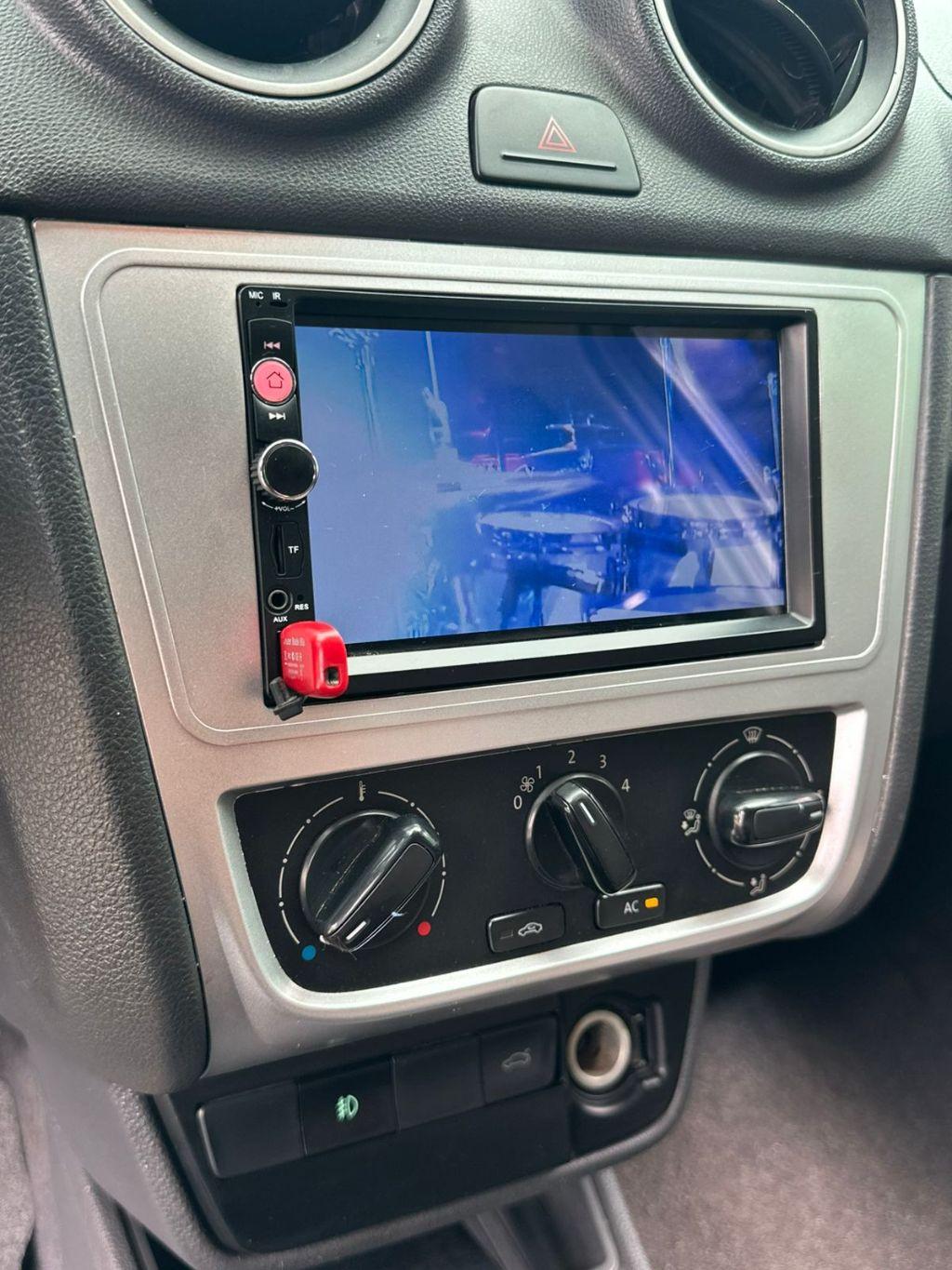 VOLKSWAGEN Gol - Foto