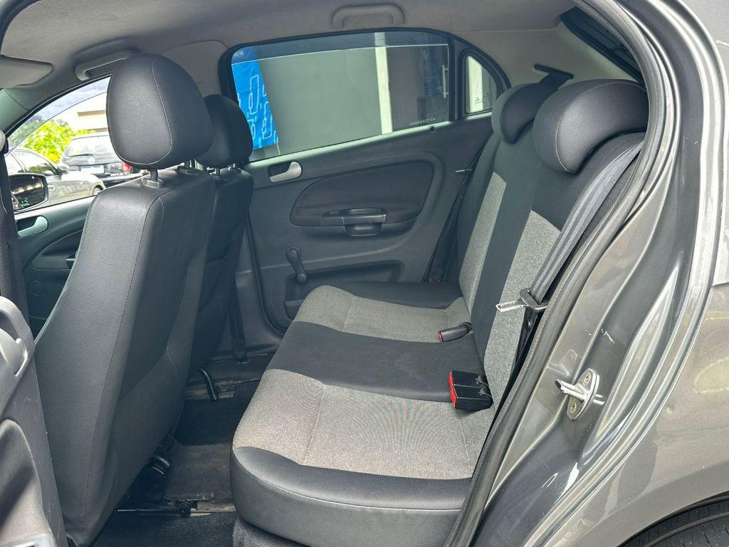 VOLKSWAGEN Gol - Foto