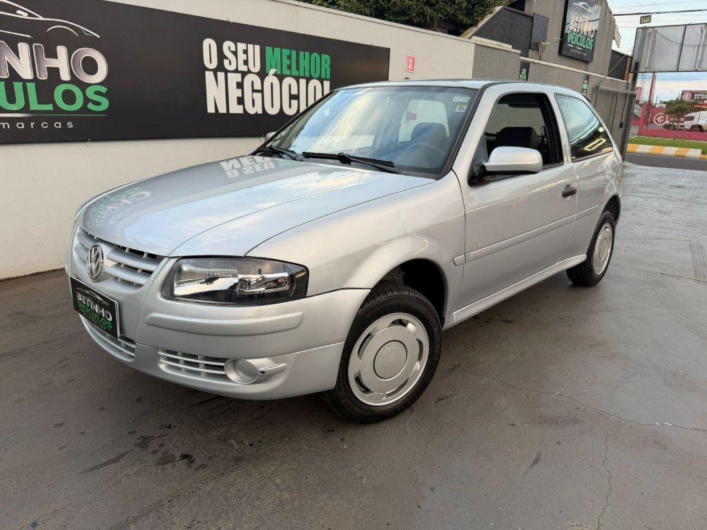 VOLKSWAGEN Gol
