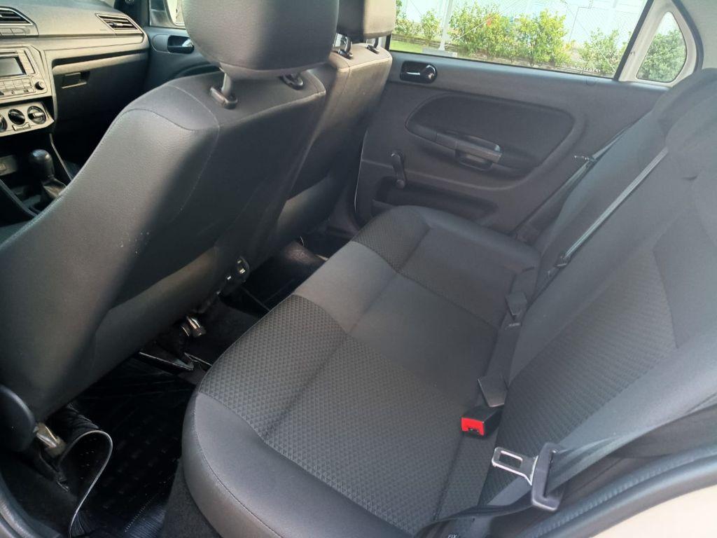 VOLKSWAGEN Gol - Foto