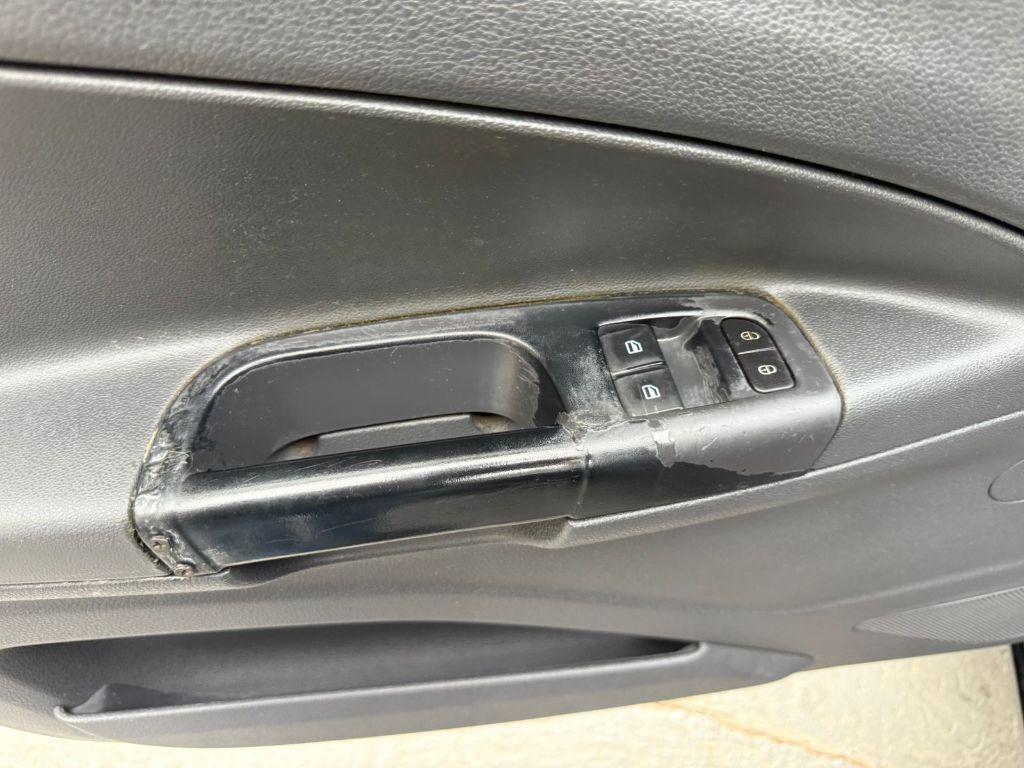 VOLKSWAGEN Gol - Foto