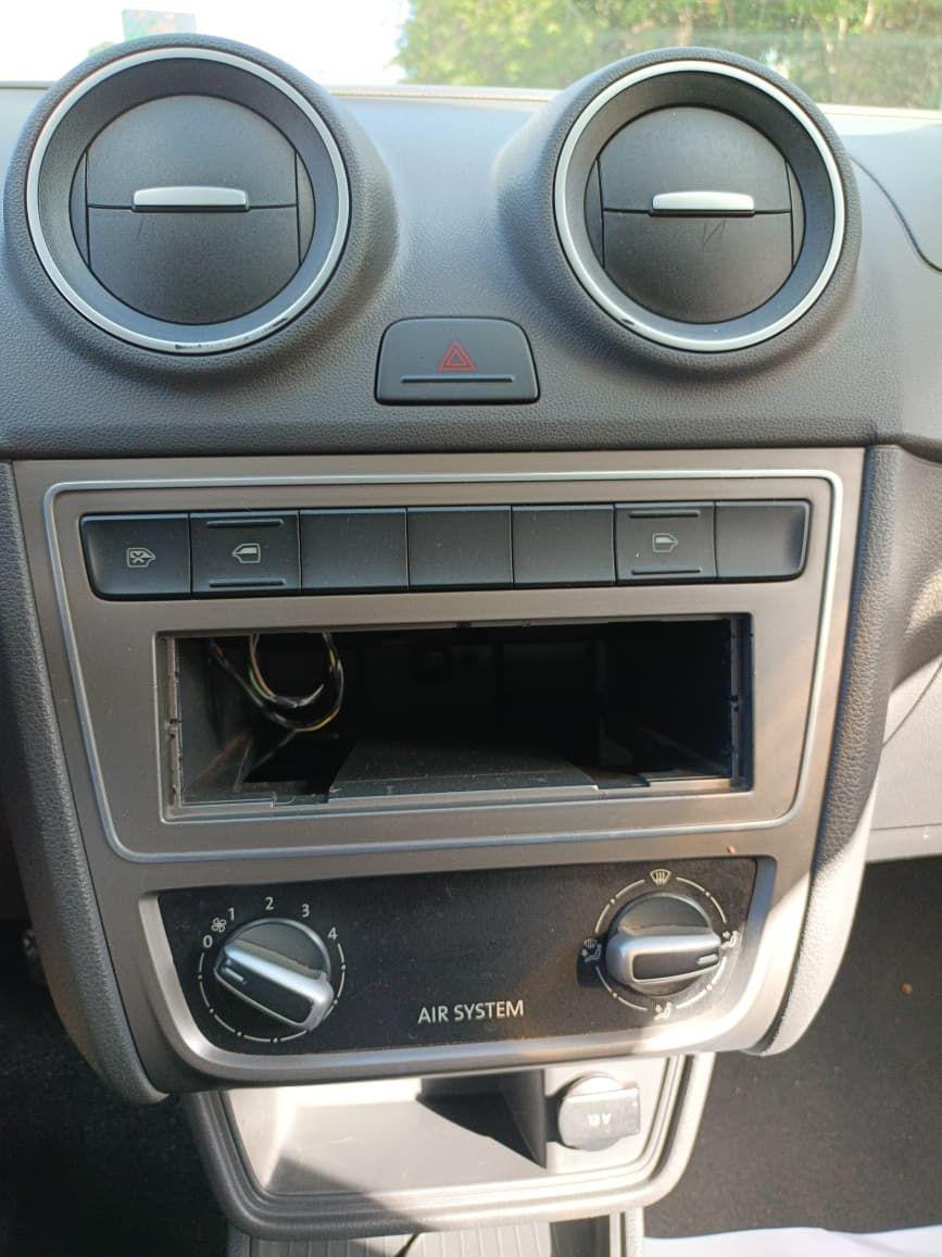 VOLKSWAGEN Gol - Foto